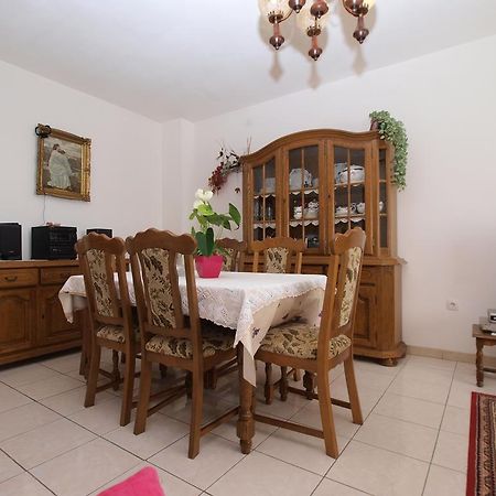 Apartment Luisa 1437 Peruški Exteriér fotografie