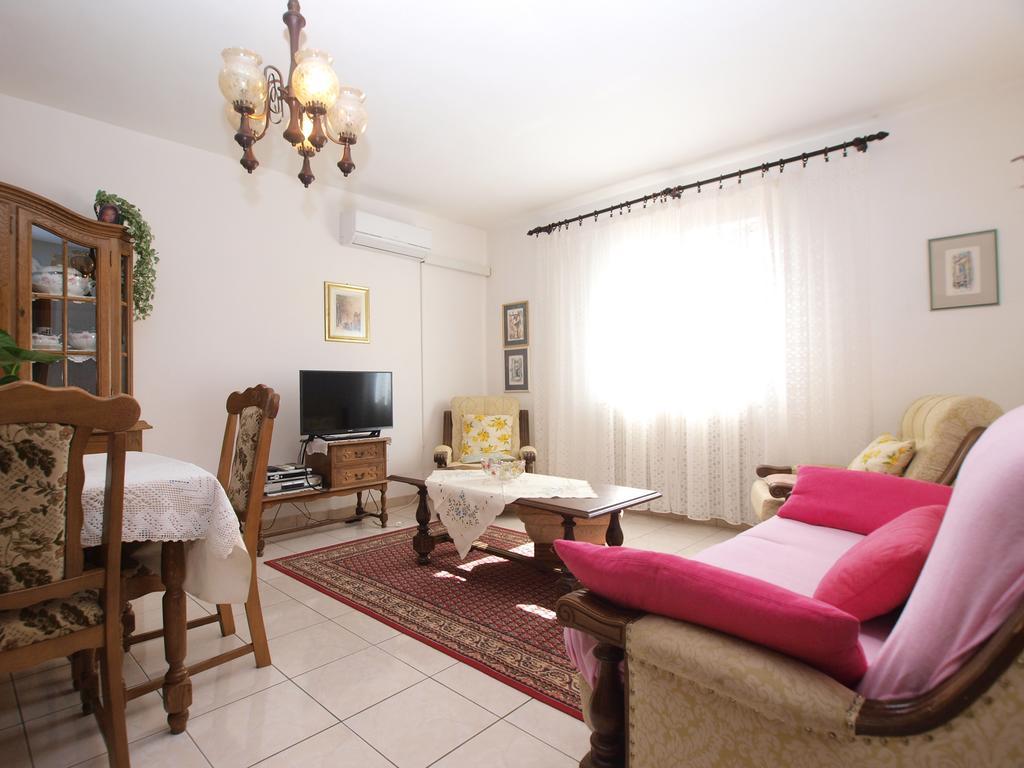 Apartment Luisa 1437 Peruški Exteriér fotografie