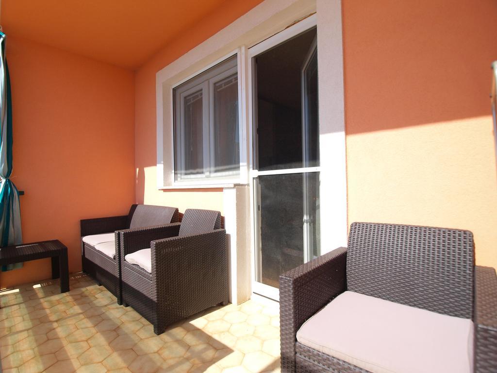 Apartment Luisa 1437 Peruški Exteriér fotografie